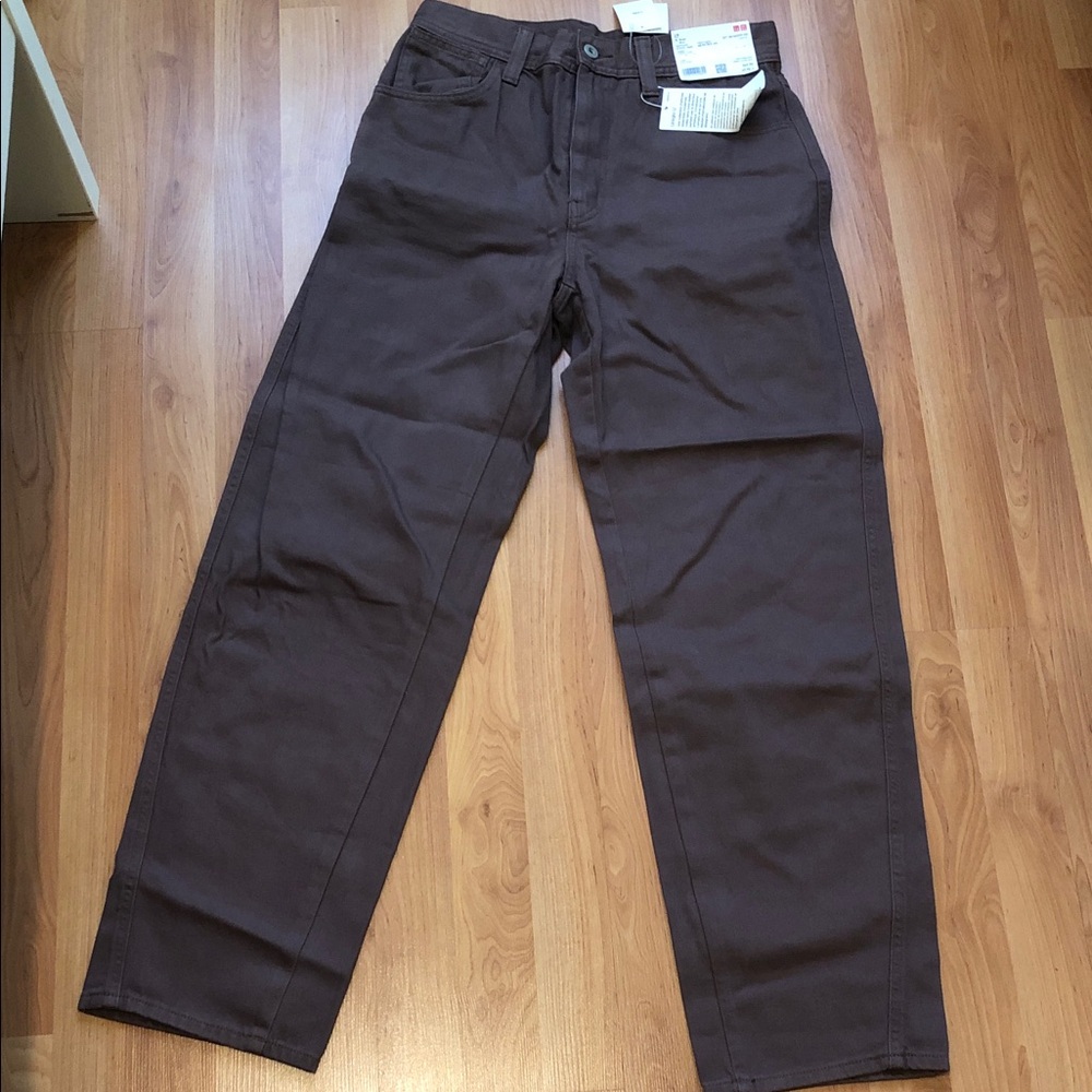 Uniqlo Dark Brown Curved Jeans size 27x31